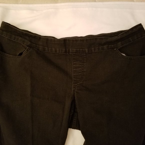 Jeans - Picture 2 of 5